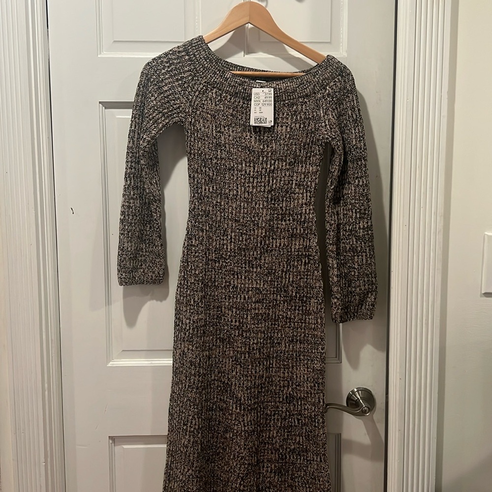 Adorable sweater dress , long sleeve